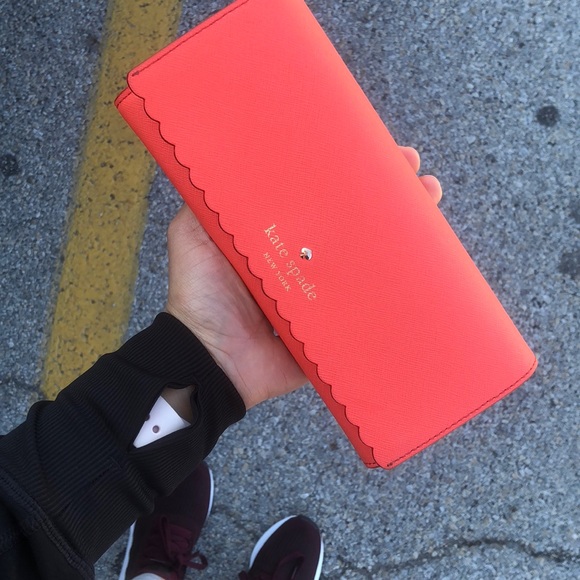 kate spade Handbags - kate spade morris lane alli leather wallet